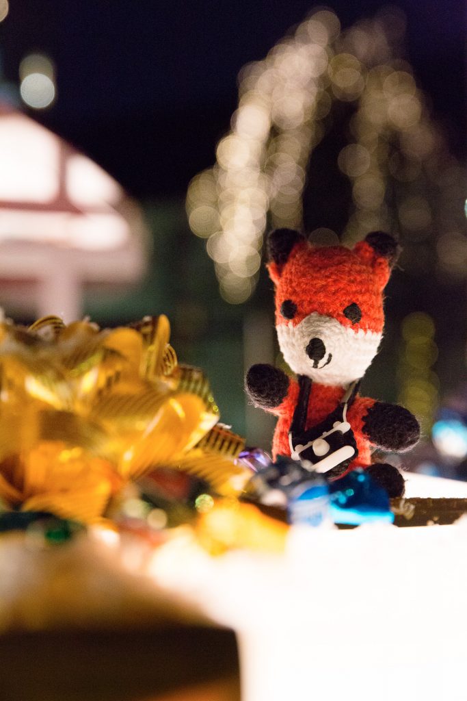 Lichteffekte und kleine Objekte am Weihnachtsmarkt gekonnt in Szene setzen.