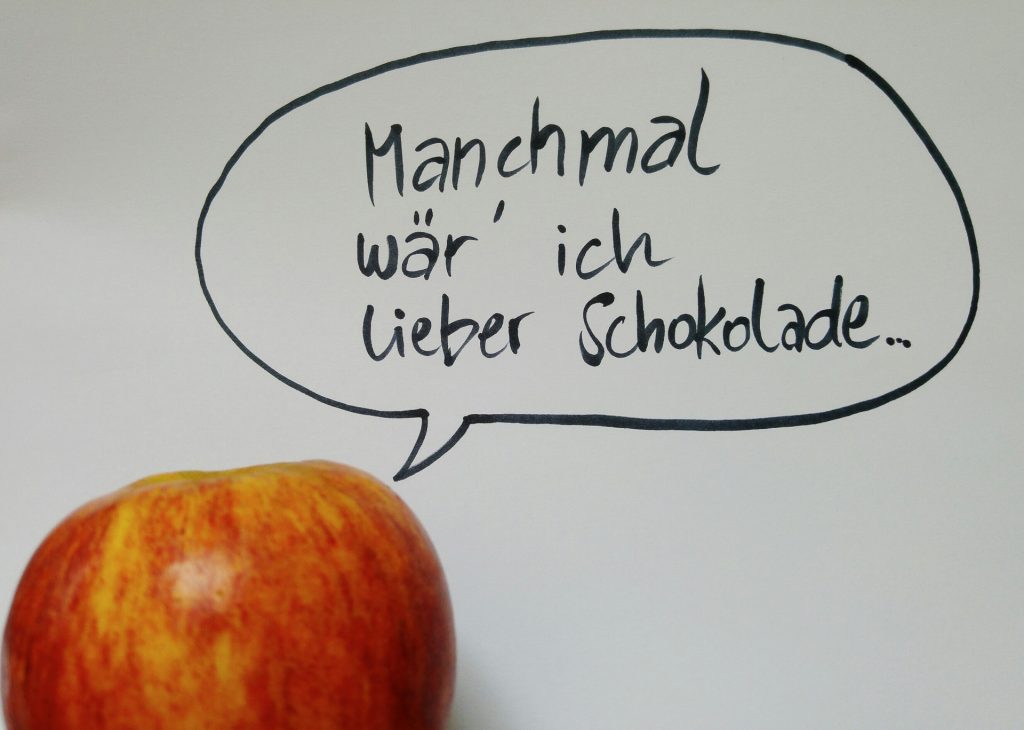 Spare Marketingbudget und erstelle deine eigenen Fotos für Social Media Beiträge.Spare Marketingbudget und erstelle deine eigenen Fotos für Social Media Beiträge.