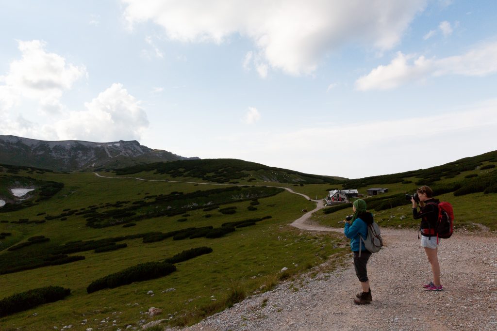 Am Nachmittag fahren wir mit der Schneebergbahn wieder hinunter ins Tal.