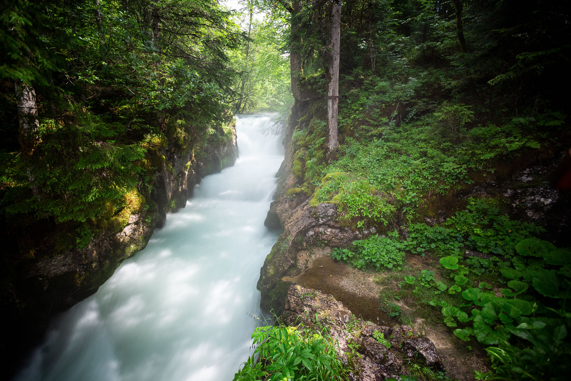 DIE FOTOFÜCHSE Foto Locations Salzkammergut. Der Zimitz Wasserfall bei der Ranftlmühle lädt zu Langzeitbelichtungen ein.