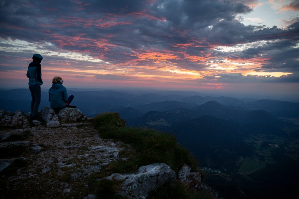 Bei unserem Wander-Fotokurs auf den Schneeberg fotografieren wir bei allen Lichtstimmungen des Tages.