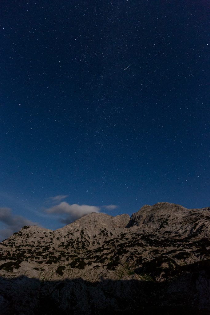 Sternenfüchse können in jeder Nacht bei passabler Wetterlage gemeinsam mit uns die Sterne fotografieren. Mit etwas Glück begegnen uns am nächtlichen Himmel auch Sternschnuppen.