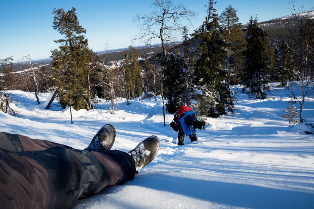 Wir stellen dir unser neues, besonderes Fotoreise Programm vor. In der Weite des Winterwunderzaubers in Finnland ist Platz für ausreichend Abstand.