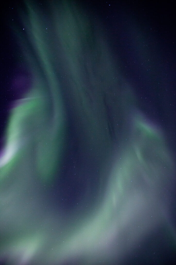 Wir zeigen dir viele Tipps und Tricks, wie du die unterschiedlichen Arten von Polarlichtern gekonnt einfängst.