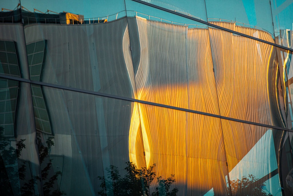 Lichtquellen und Farben sehen, verstehen und fotografieren lernen.