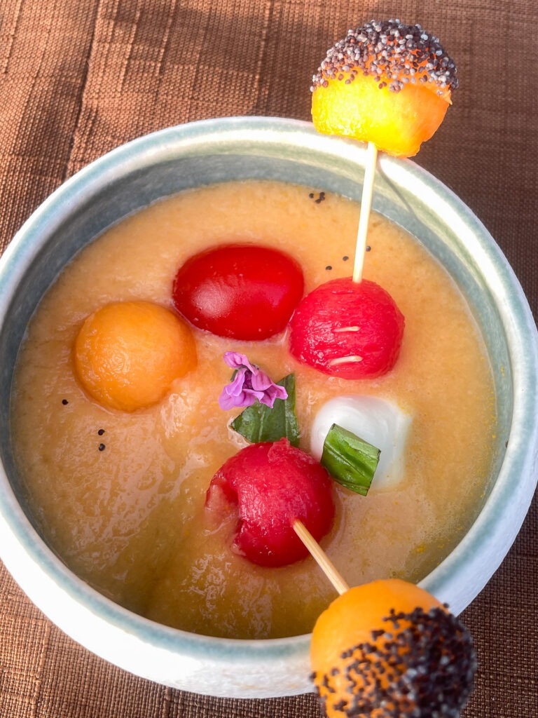 Frankreich heißt genießen. Natürlich auch kulinarisch. Die gesamte Verpflegung, Speisen und Getränke, sind im Reisepreis inkludiert.