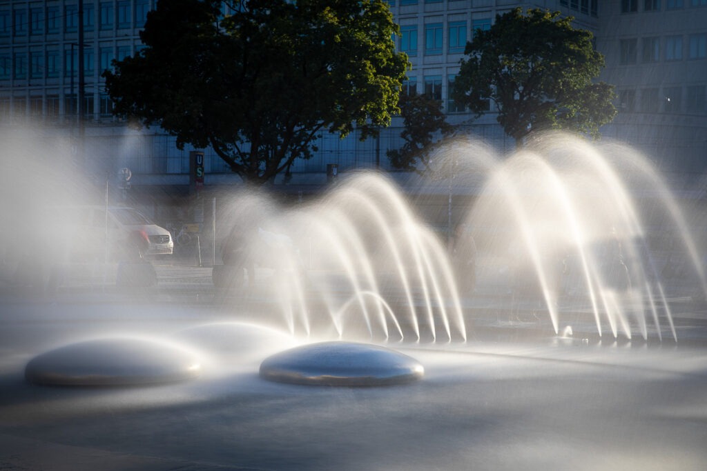 An den verschiedenen Brunnen kannst du die erlernten Techniken direkt ausprobieren.